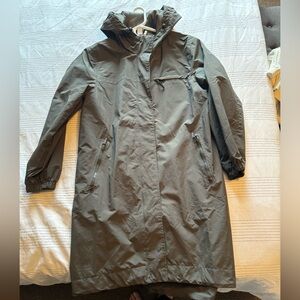 Rain jacket. Excellent condition worn once size medium. Army green